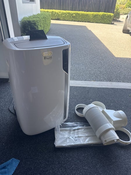 Delonghi Pinguino Portable AC Air Conditioner Carousel 2