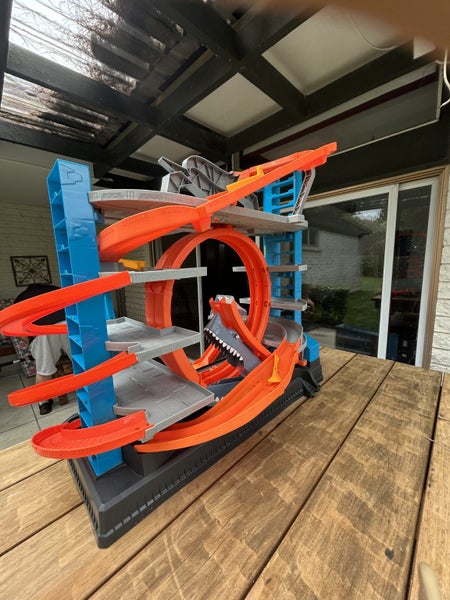 Hot wheels City Ultimate Garage Carousel 2