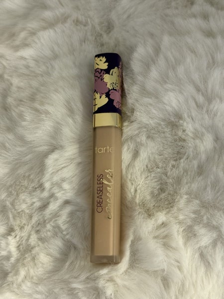 *Near New* Tarte Maracuja Creaseless Concealer - 20B Light Beige Carousel 1