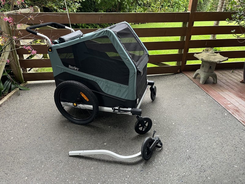 Burley Bark Ranger XL Dog Trailer Carousel 1
