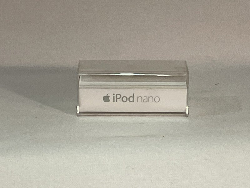 iPod Nano 16GB Carousel 1