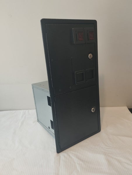 *Raw Thrills Coin Tower Unit* Carousel 1