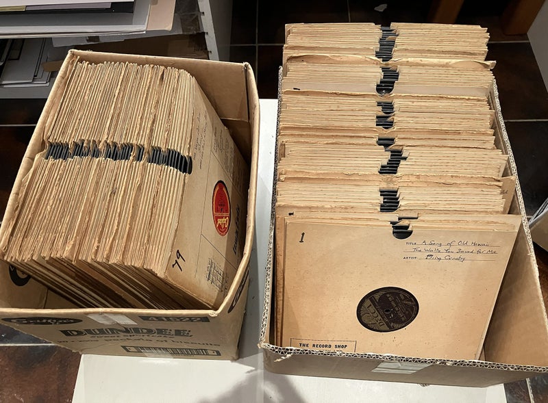Collection of 78 rpm records Carousel 1