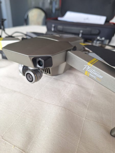MAVIC PRO PLATINUM DRONE Carousel 1