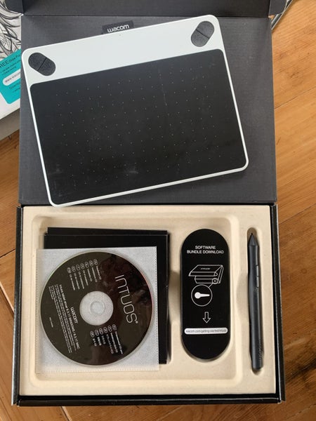 Intuos Wacom Drawing Tablet Carousel 2