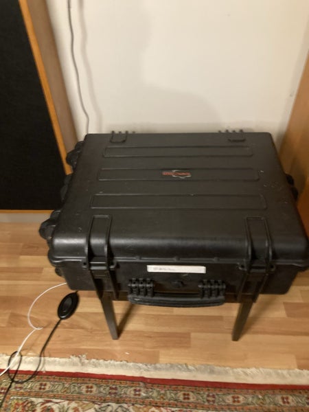 Explorer hard case for microphones etc Carousel 2