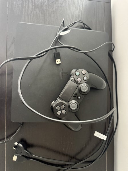 PS4 Slim 1TB and games Carousel 1