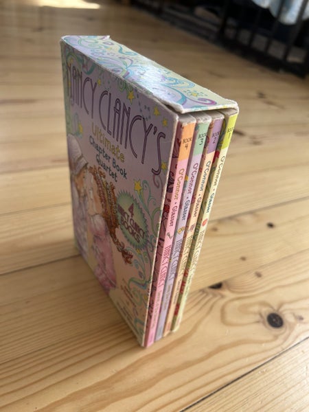 Bulk kids books - 2 x box sets Carousel 4
