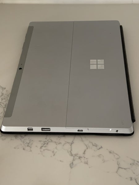 Microsoft Surface 3 Carousel 4