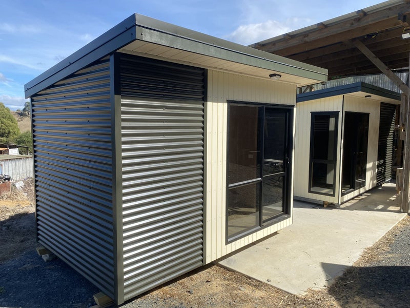 Cabin 3.6x2.4m Carousel 1