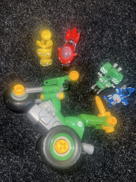 Ricky races toys Carousel 3