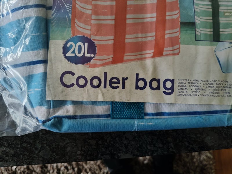 BRAND NEW un opened 20L Cooler Bag in Blue, Carousel 1