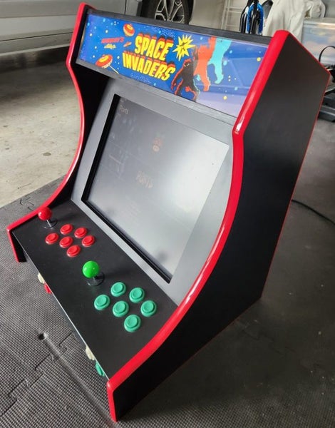 Retro Game Machine Carousel 1