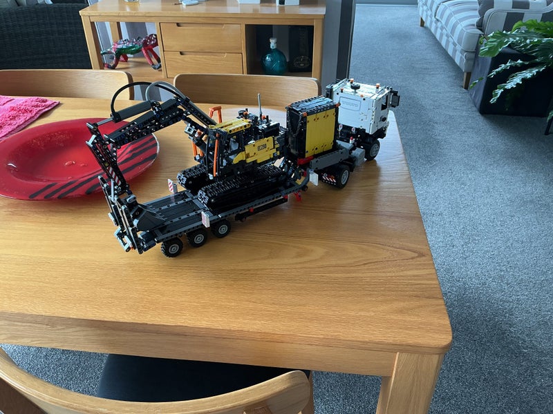 Lego Volvo Truck transporter with excavator Carousel 2