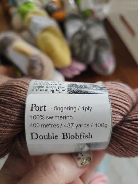 5x 100gm 4ply Dark Harbour yarn Carousel 2