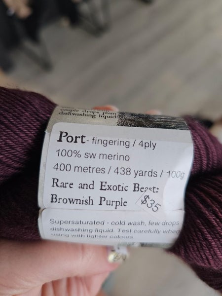 5x 100gm 4ply Dark Harbour yarn Carousel 2