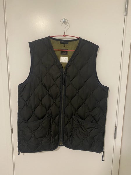 Taion Military Zip V-Neck Down Vest XXL Carousel 1