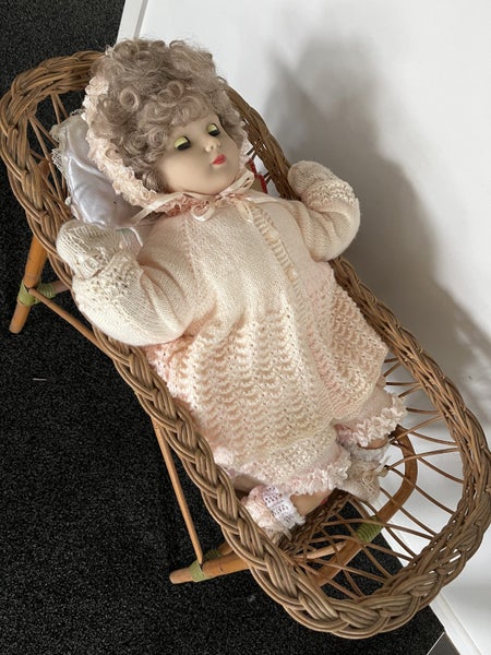 Vintage doll and bassinet set Carousel 1