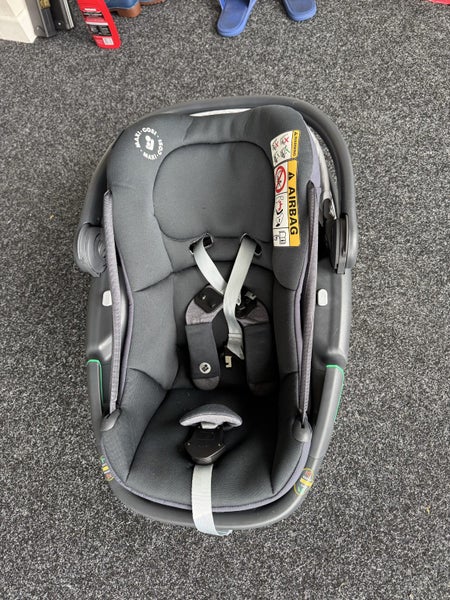 Maxi cosi Coral Capsule & Base baby car seat Carousel 1