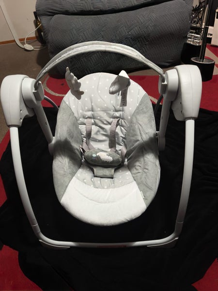 Ingenuity Comfort-2-go Portable Swing Cuddle Lamb Grey/white Carousel 2