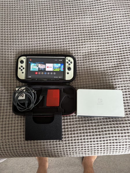 Nintendo Switch OLED Bundle Carousel 1