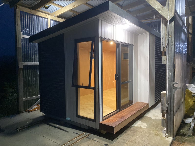 Cabin 4.8 x 2.8m Carousel 1