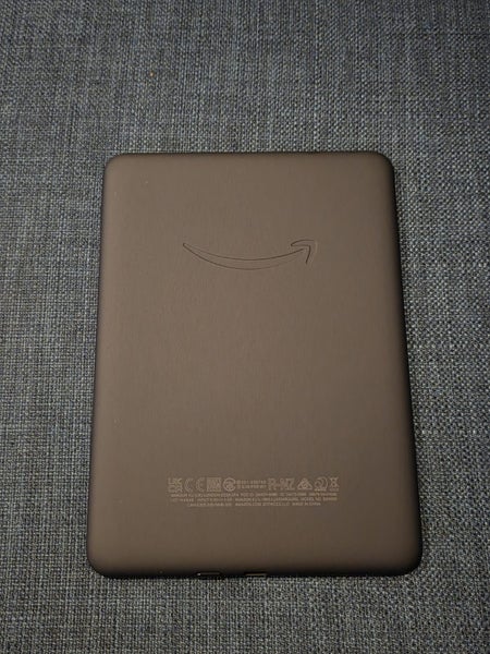Kindle Paperwhite 12th Gen 16GB w/ Fabric Cover Carousel 4