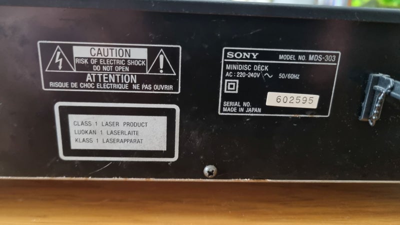 MiniDisc Player - Sony MDS-303 Carousel 6