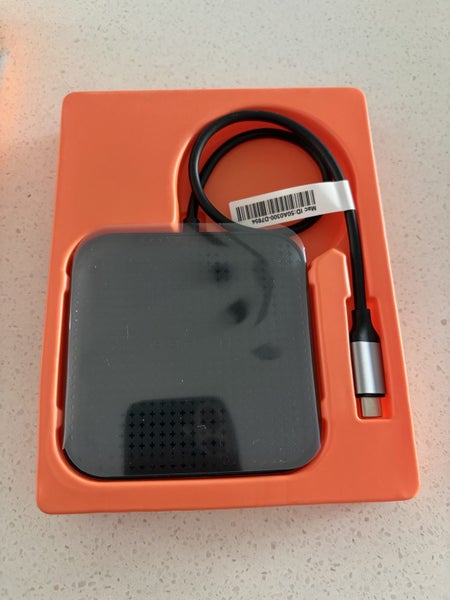 HYPERDRIVE HD583 USB4 THUNDERBOLT MOBILE DOCK DOCKING STATION Carousel 2