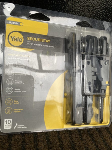 Yale Security Latch x 4 - Aluminium Joinery Carousel 1