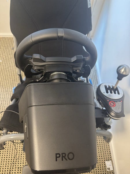 Logitech G pro (direct drive) + pro pedals and accessories64141725045379112