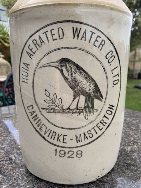 Old bottle Dannevirke Masterton 1928 HUIA BIRD Carousel 2