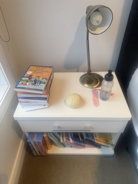 8 draw dresser unit with mirror + bedside table64032042833921113