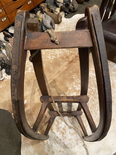Vintage wooden snow sled Carousel 2