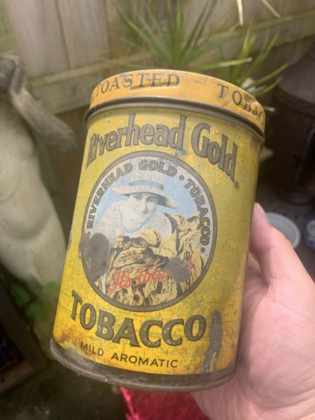 Riverhead Gold tobacco tin Carousel 1