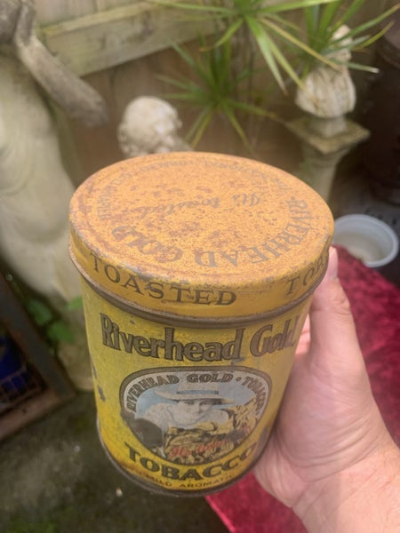 Riverhead Gold tobacco tin Carousel 5