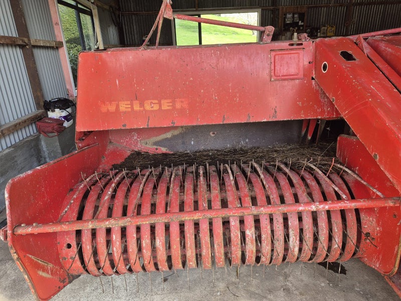Ap61Welger small bale baler64032595472898110