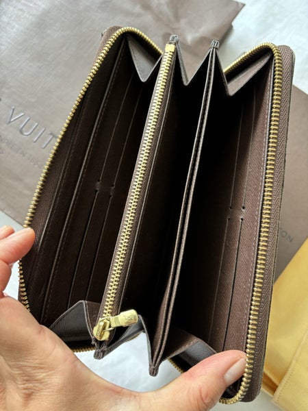Louis Vuitton Zippy Wallet Damier Ebene64618331312897112
