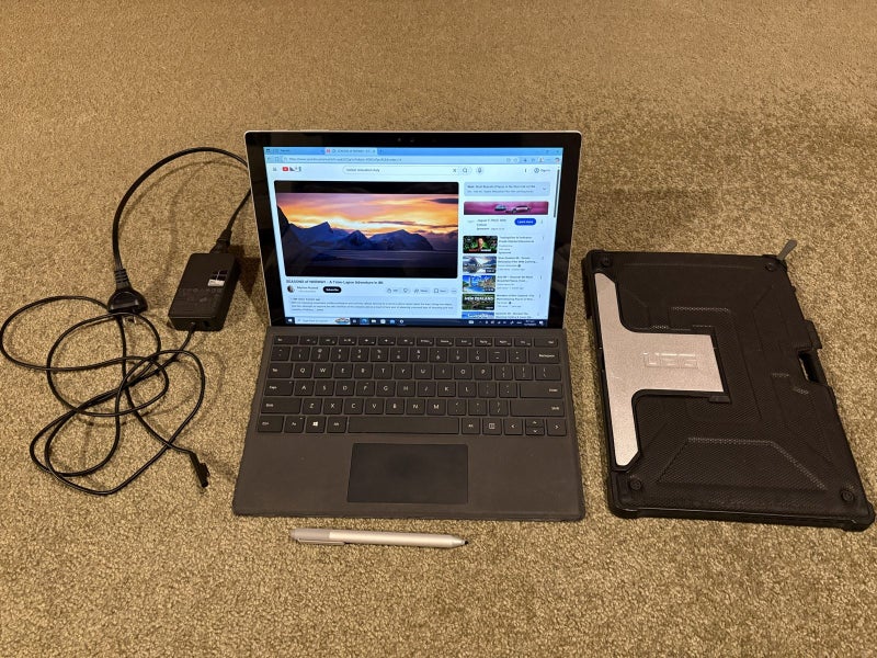 Surface Pro 4 Carousel 1