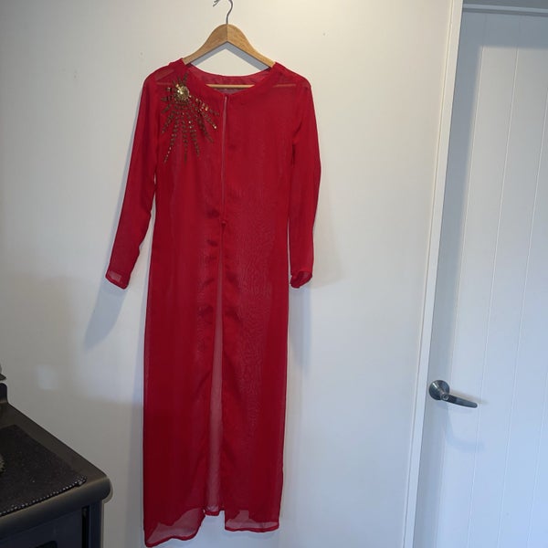 Indian Dress ‘Cardigan, Crop Top and Pants’ Carousel 9