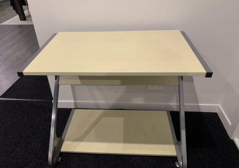 Home Office Desk Carousel 1