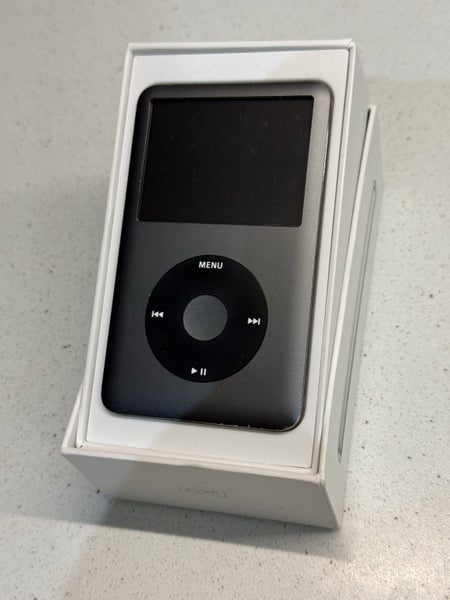 Apple iPod 7th Gen 160GB Carousel 2