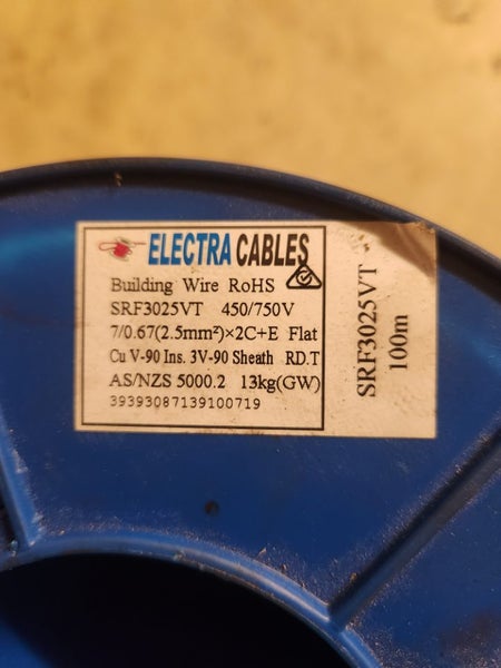 Electrical cable 2.5mm 2C and earth Carousel 2