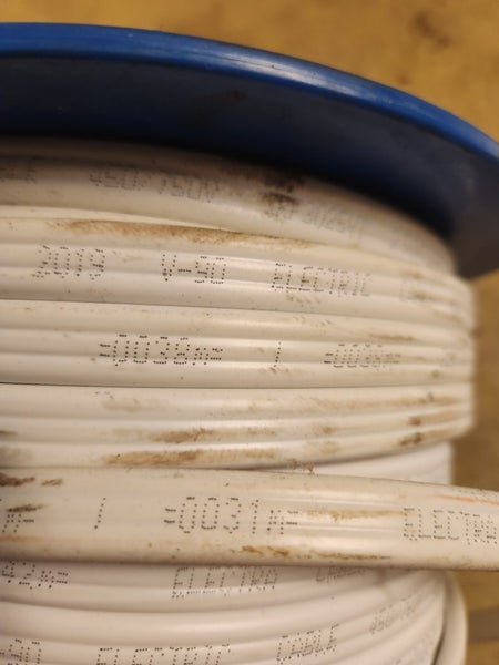 Electrical cable 2.5mm 2C and earth Carousel 3