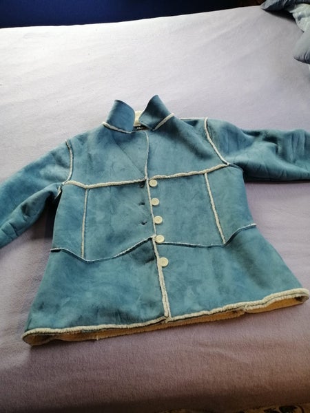 Stunning Ignite Fake Blue Suede Coat - Size XL Carousel 1