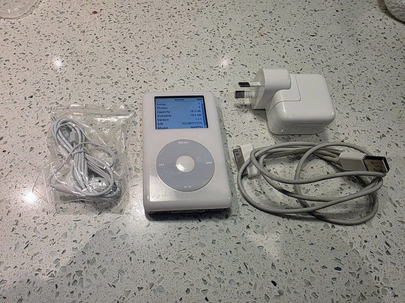 iPod Classic - Photo - 20GB Carousel 1