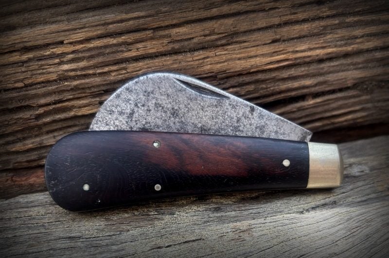 BIG BRUTE OF A PRUNER, CARBON STEEL BLADE, NICE WOOD HANDLES - WHO MADE THIS? Carousel 2