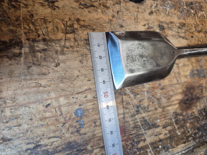 Large Japanese paring chisel Carousel 12