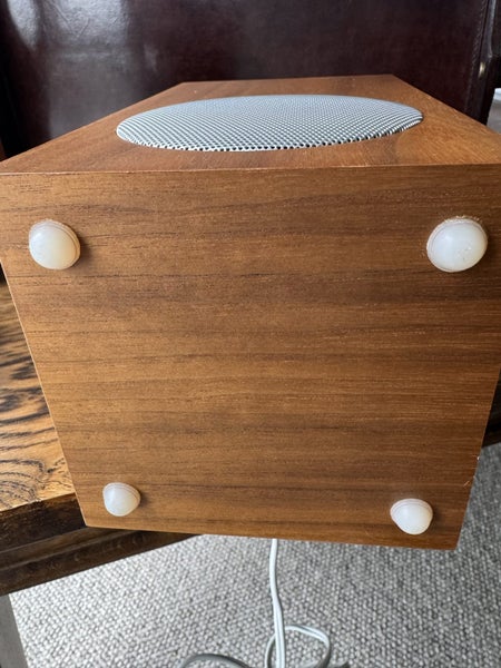 Tivoli model 10 radio /speakers Carousel 8