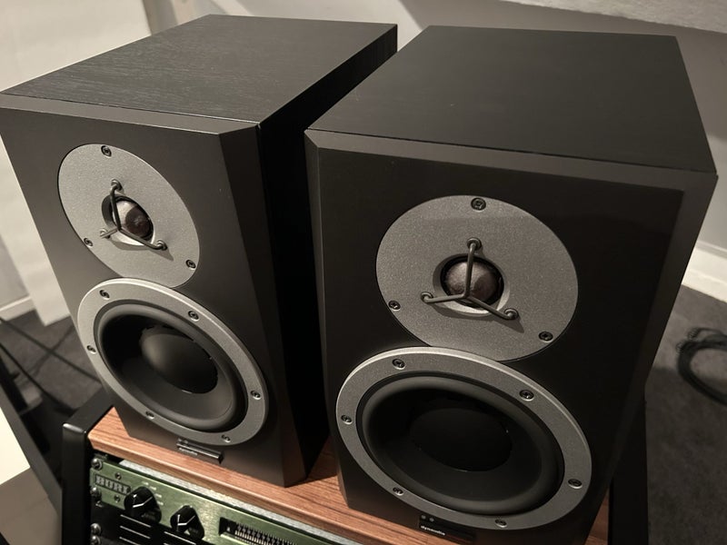 Dynaudio BM6AmkII active studio monitors64272887810689114